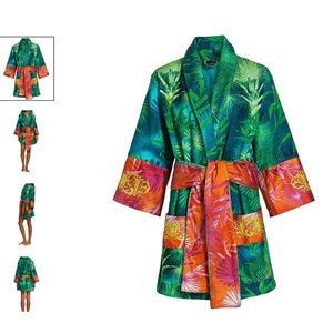 Versace Jungle Print Women’s Robe
